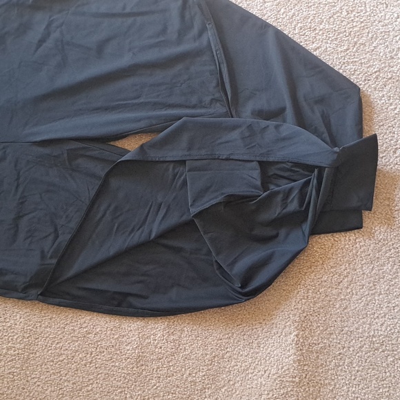 HALARA LEG SLIT JOGGERS  M - Picture 3 of 5